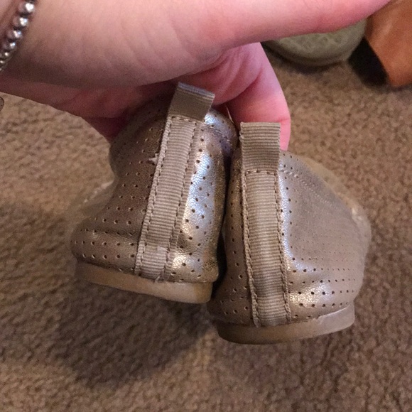 Gold Metallic American Eagle Ballet Flats - Picture 6 of 6
